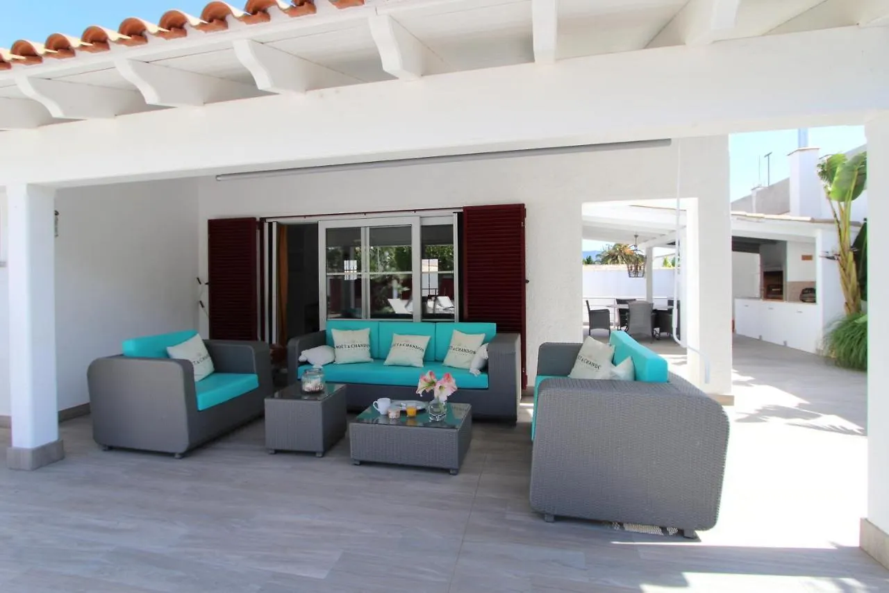 Villa Leon Inmo Alberes 172 - 10009 Empuriabrava Spanien