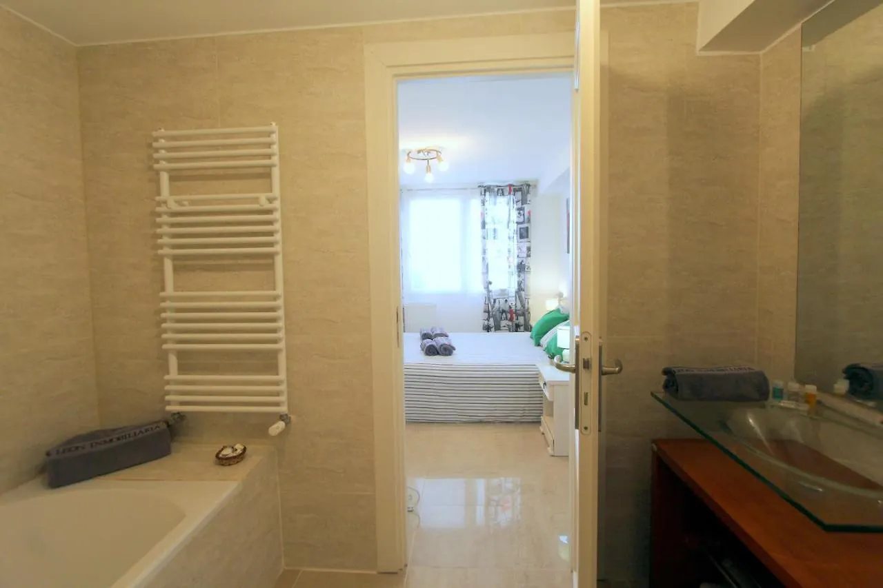 Villa Leon Inmo Alberes 172 - 10009 Empuriabrava 0*,  Spanien